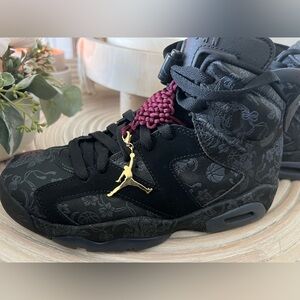 Black on Black Basketball Shoes